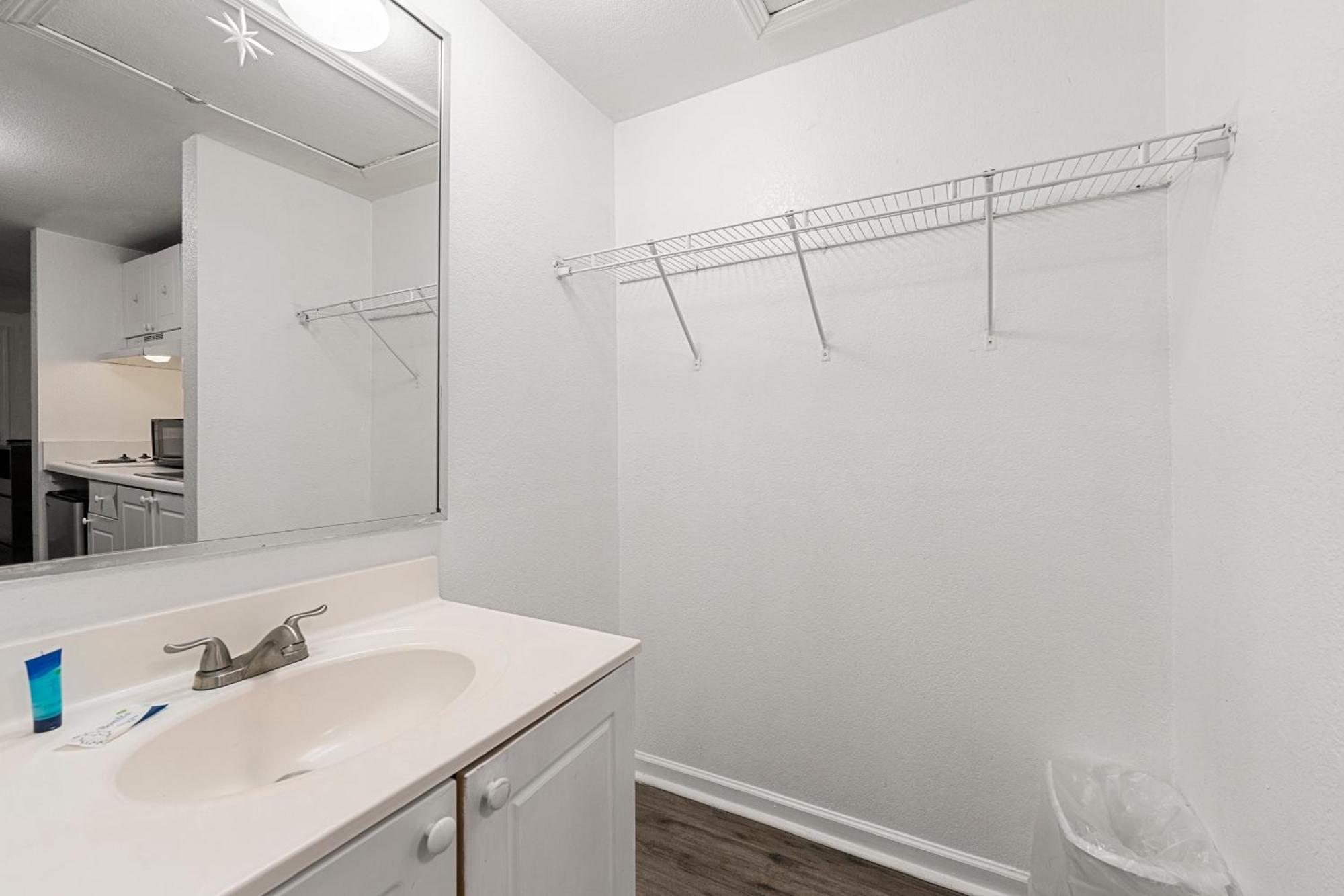 Extended Stay Studios Motel 2*